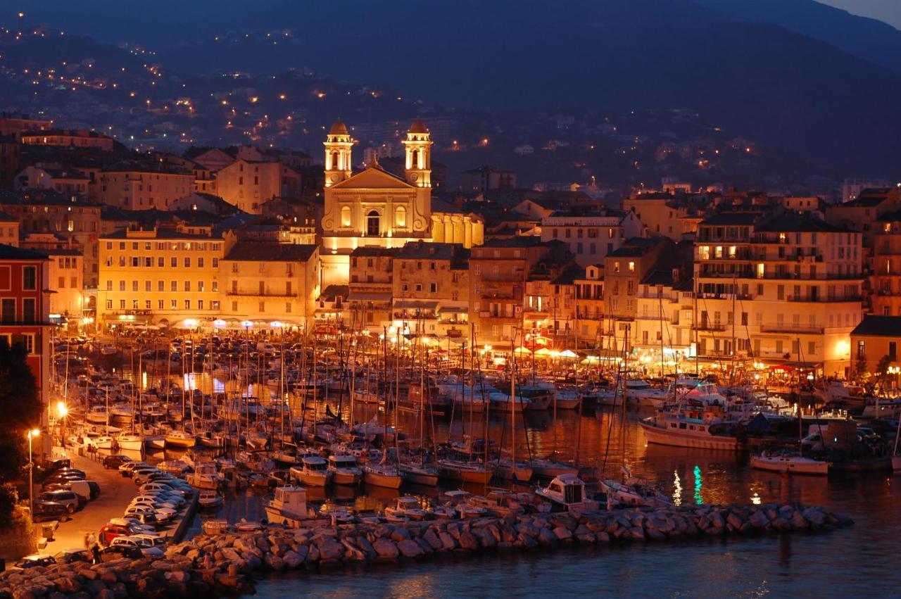 شقة Beau T2 Sur Le Vieux Port, Centre De Bastia باستيا المظهر الخارجي الصورة